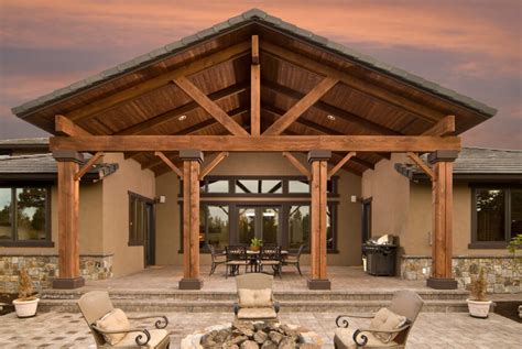 metal covering covering outside wood beams on house stucco|40+ Homes With Exposed Beams: Rustic to Modern.